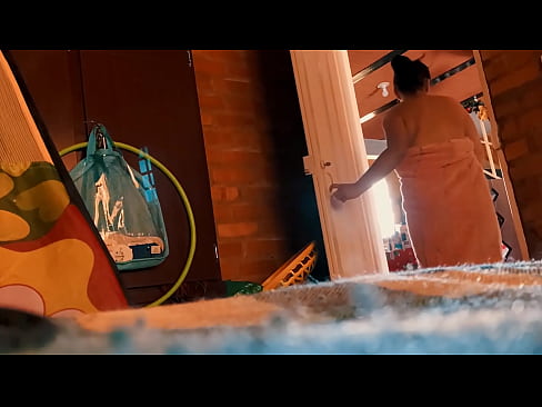 ❤️ Mäi Monni follegt mir an d'Dusch, hie féckt mech wärend ech duschen. Sluts op lb.porn-milf-300.ru ❌️